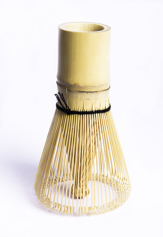 Chasen: batidor de bambú para té matcha