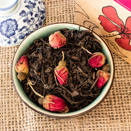 Té rojo Pu-Erh con botones de rosas
